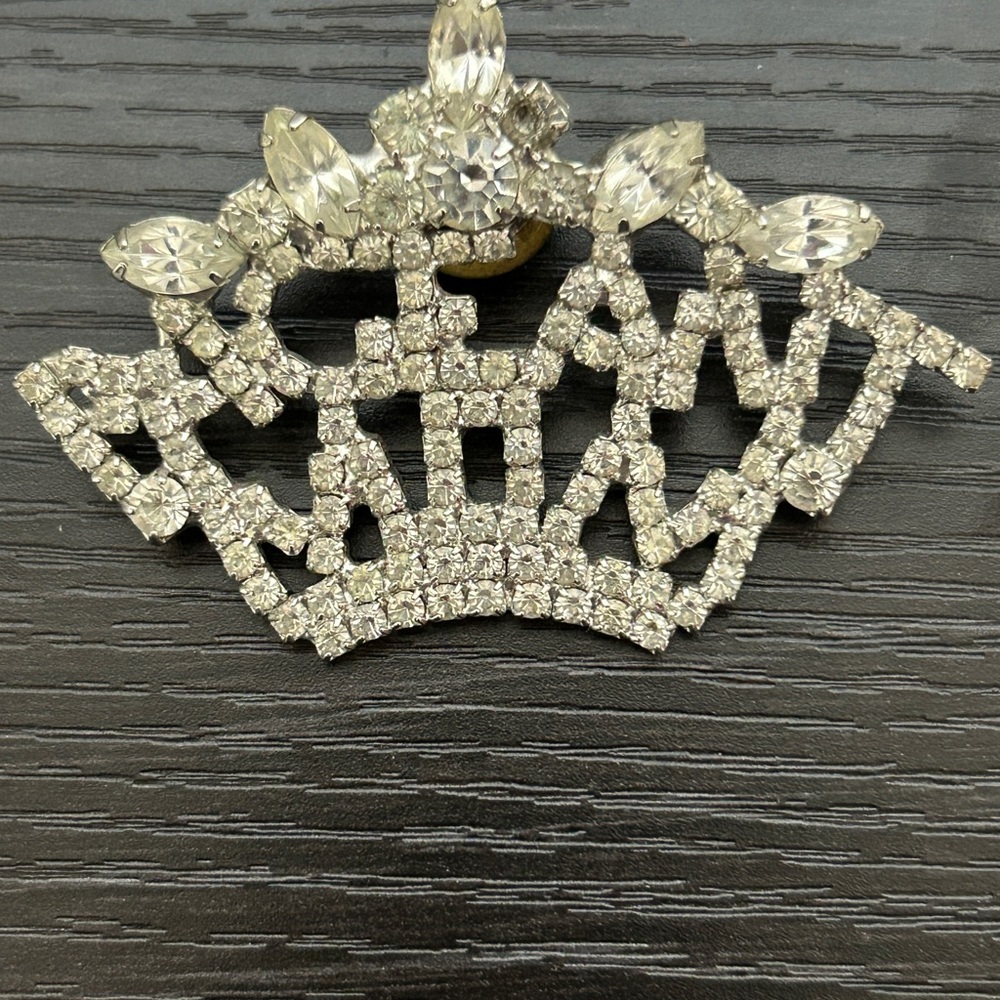 Pageant Mom Rhinestone pin